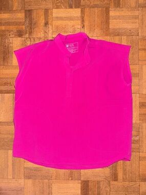 FIGS Raspberry Sorbet Pink Rafaela Oversized Scrub Top size large